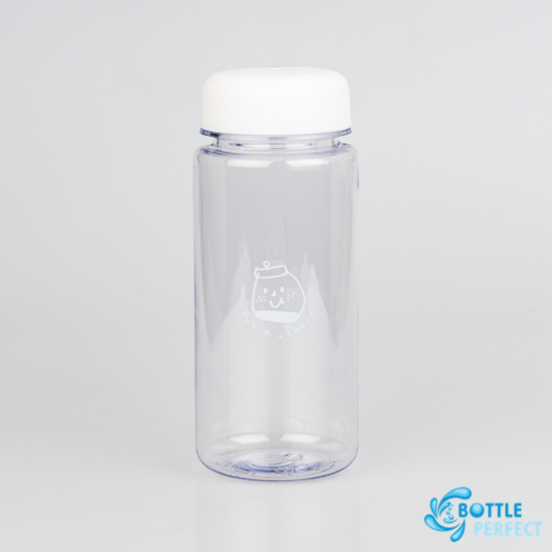 plastic-water-bottle-benefits-everyday-use-convenience